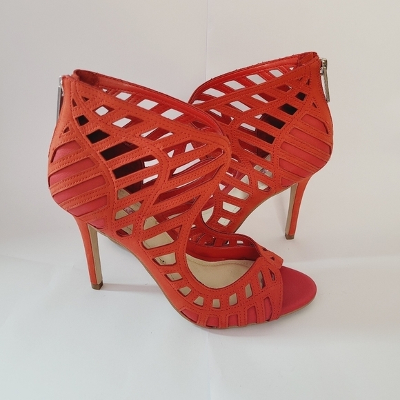 BCBGeneration Drita Red Suede Leather Laser Cut Zip Stilletto Heels - Picture 2 of 10